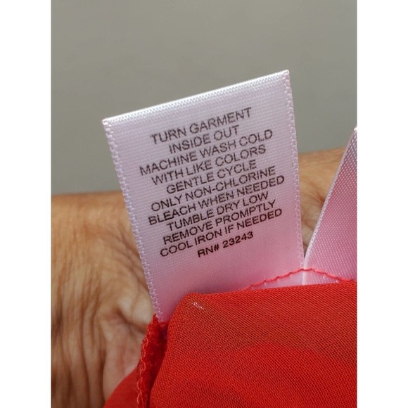 Soho New York & Company Women Red Polyester V-Neck Long Sleeve Top Blouse Small - Picture 11 of 11